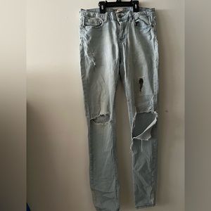 Jeans size 28